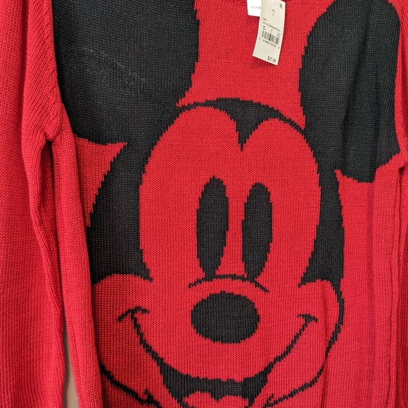 NWT Disney Mickey Mouse Red Black Crew Neck Sweater Size Small - Picture 4 of 9